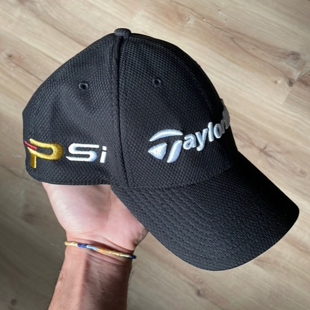 TaylorMade New‎ Era Black Golf Hat/Cap. Psi. M1. Size Small Medium.